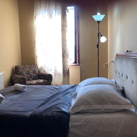 Lucky Family Hotel Тбилиси Екстериор снимка
