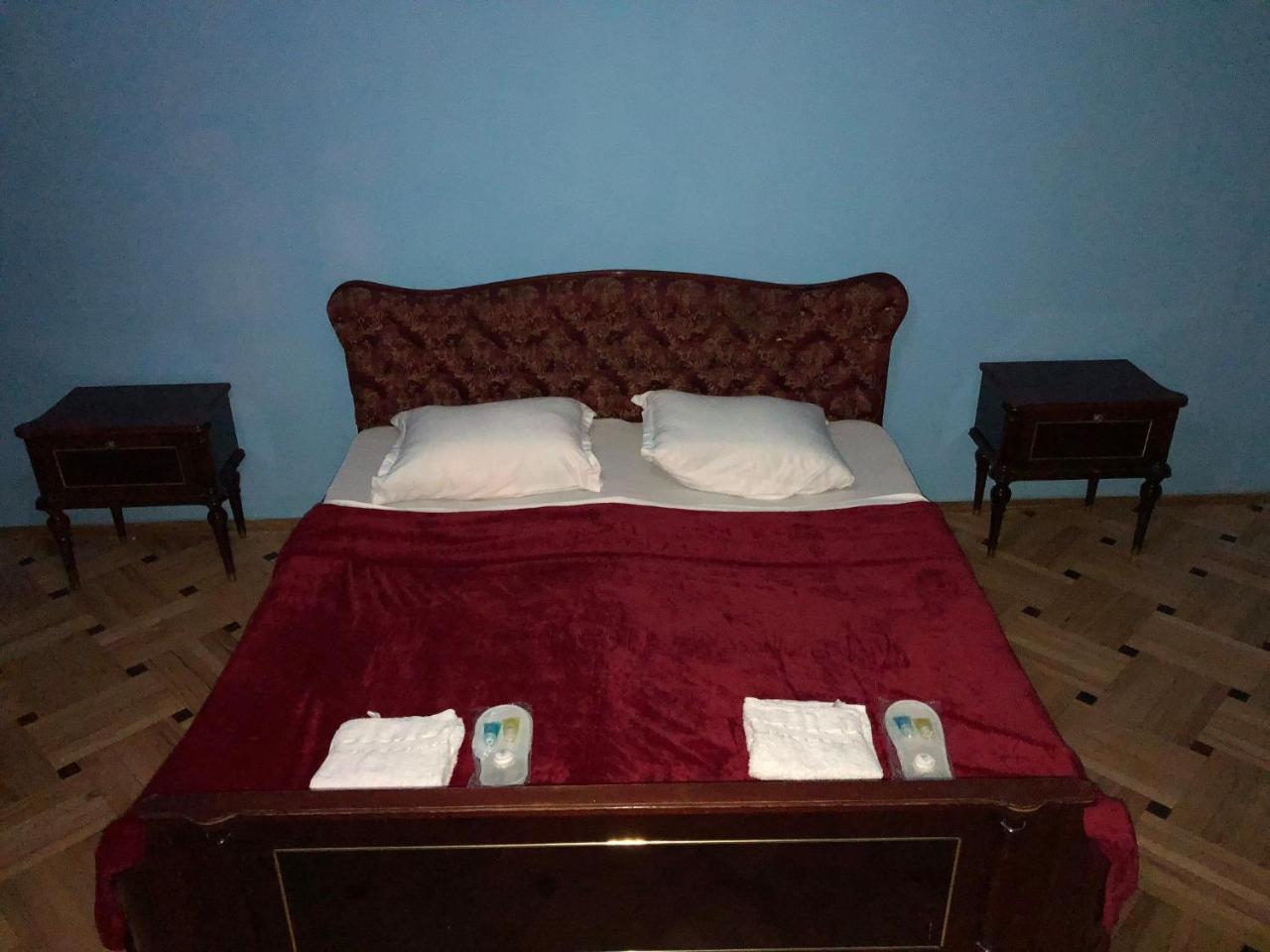 Lucky Family Hotel Тбилиси Екстериор снимка