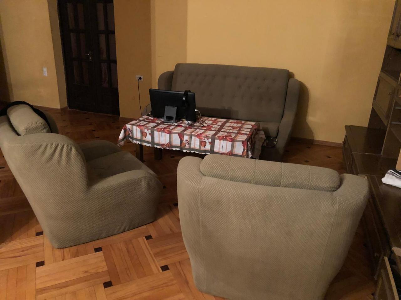Lucky Family Hotel Тбилиси Екстериор снимка