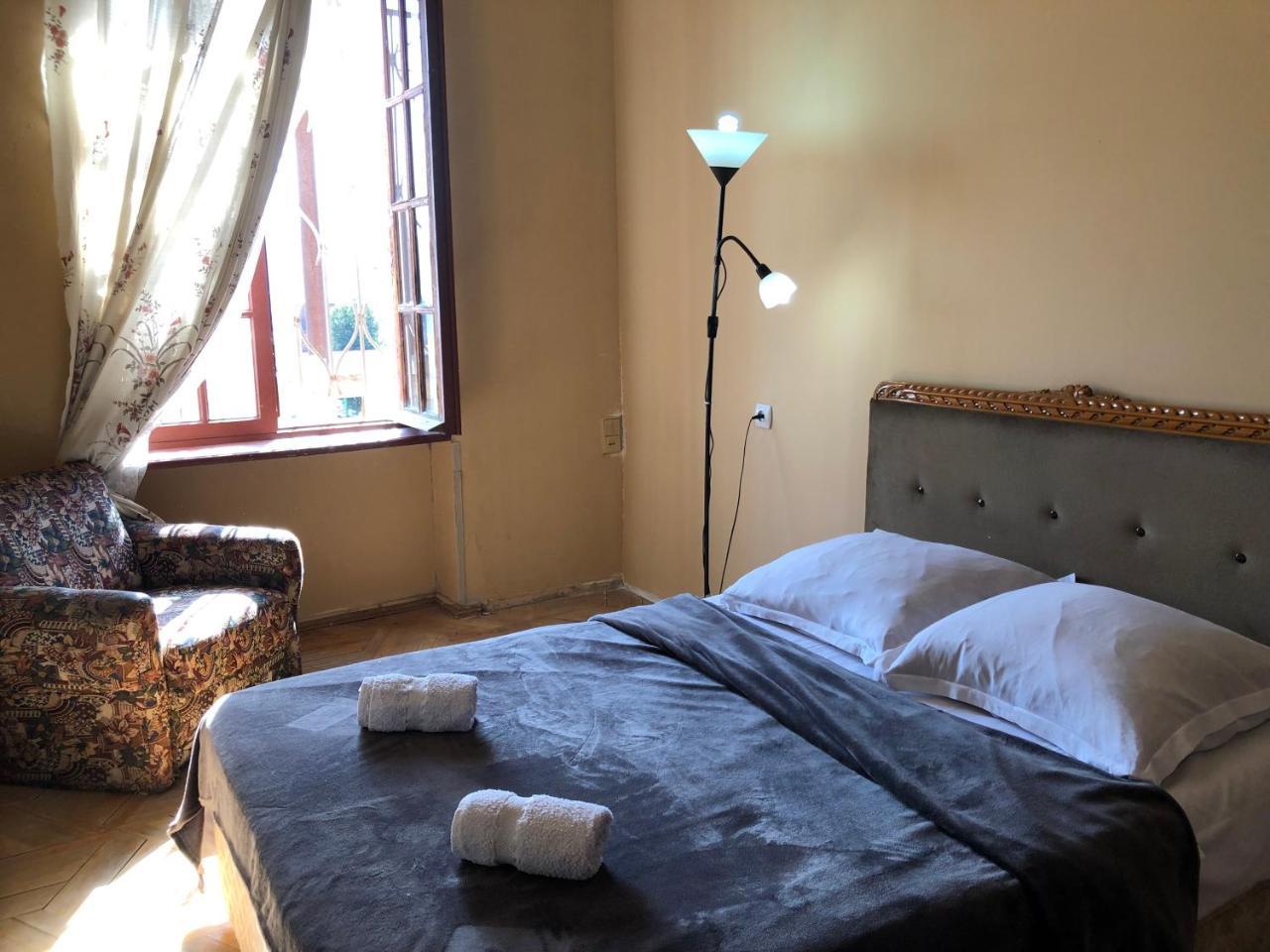 Lucky Family Hotel Тбилиси Екстериор снимка