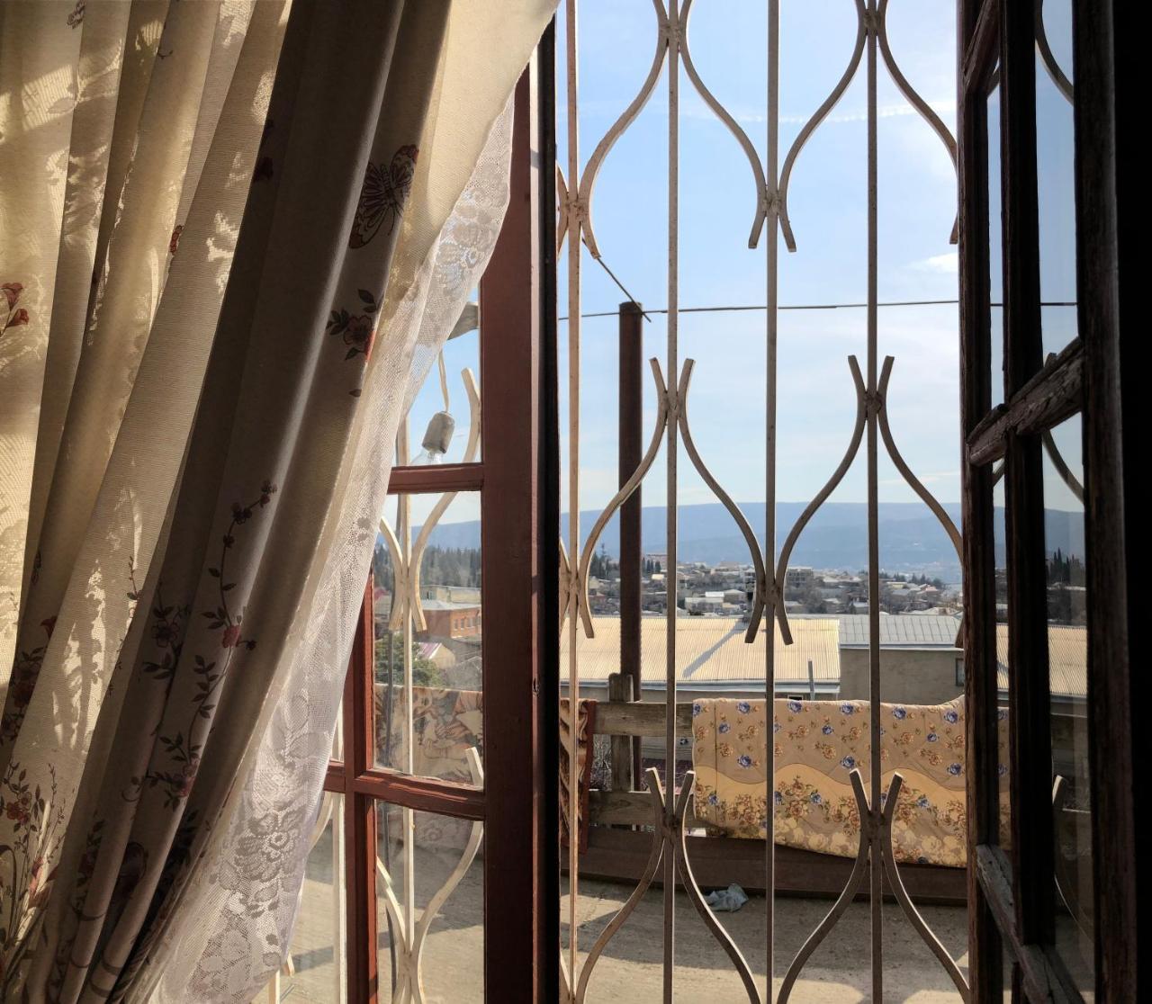 Lucky Family Hotel Тбилиси Екстериор снимка